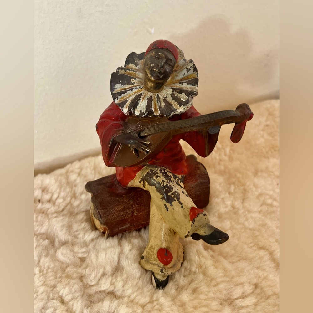 VTG Cast Metal Jester Minstrel Pierrot Clown Enameled Mandolin Figurine Spelter